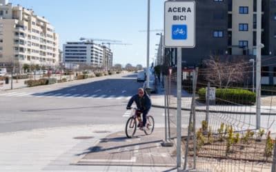 El Pleno de Vicálvaro acuerda crear un carril bici segregado que una El Cañaveral con el resto del distrito por Los Ahijones