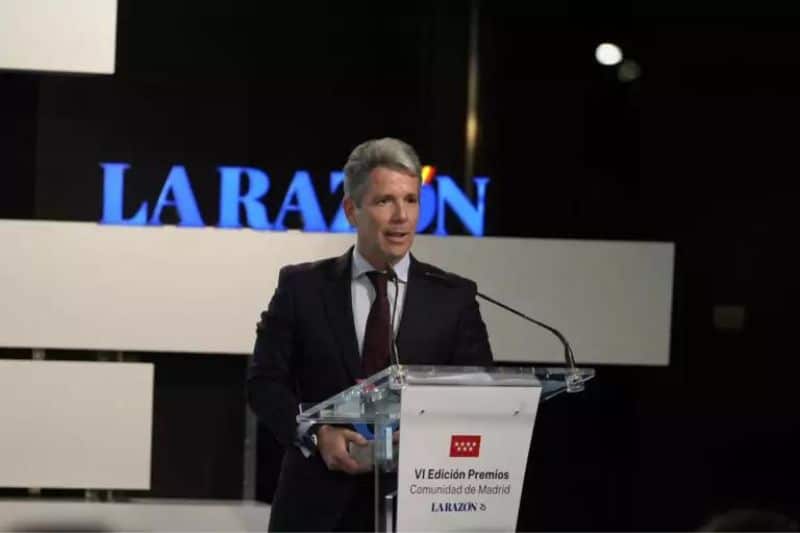 Marcos Sánchez Foncueva, gerente de la Junta de Compensación de Los Cerros recoge el premio al Mejor Desarrollo Urbanístico 2024 que entrega el diario La Razón (fuente: Junta de Compensación de Los Cerros).