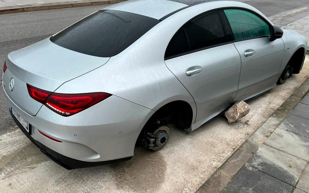 Los vecinos de El Cañaveral reclaman más presencia policial ante los robos en comercios, coches y garajes