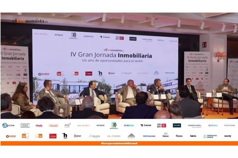 Charla titulada 'Los nuevos desarrollos: construyendo el Madrid del futuro', celebrada el segundo día de la Jornada Inmobiliaria organizada por El Economista (fuente: El Economista).