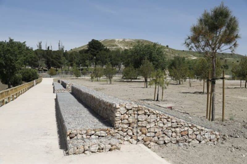Obra de la primera fase de urbanización del entorno del Cerro Almodóvar (fuente: Ayuntamiento de Madrid)