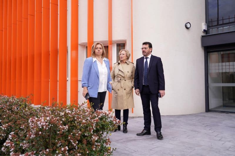 Primera piedra de la Casa Familias del ensanche de Vallecas
