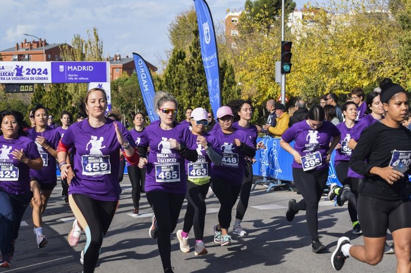 800 corredores baten el récord de la Milla Popular de Vallecas contra la violencia de género
