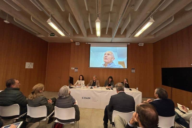 Los arquitectos de Madrid crean una bolsa de voluntarios para dar ayuda técnica en la reconstrucción de los espacios afectados por la DANA