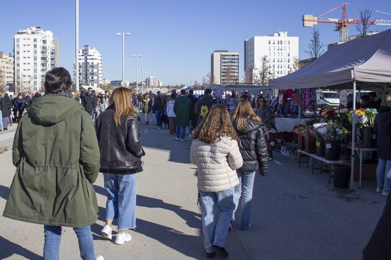 El mercadillo de El Cañaveral ya es una realidad