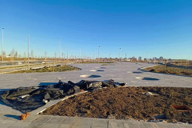 Obras de construcción del parque oeste de la etapa 1 de urbanización de Los Ahijones (fuente: Nuevo Sureste)