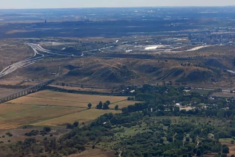Foto aérea de la superficie que conformará el parque del Cerro de la Herradura (fuente: Junta de Compensación de Los Cerros)