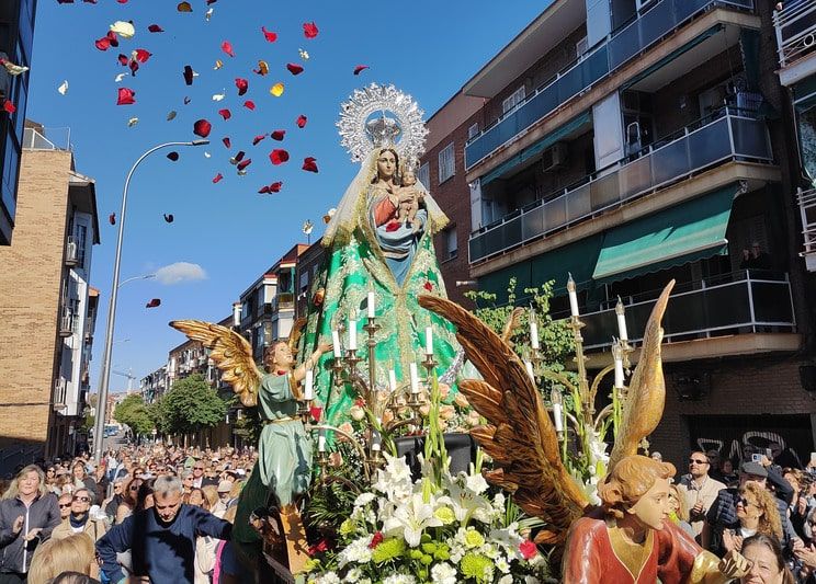 Vallecas celebra su tradicional romería en honor a la Virgen de la Torre