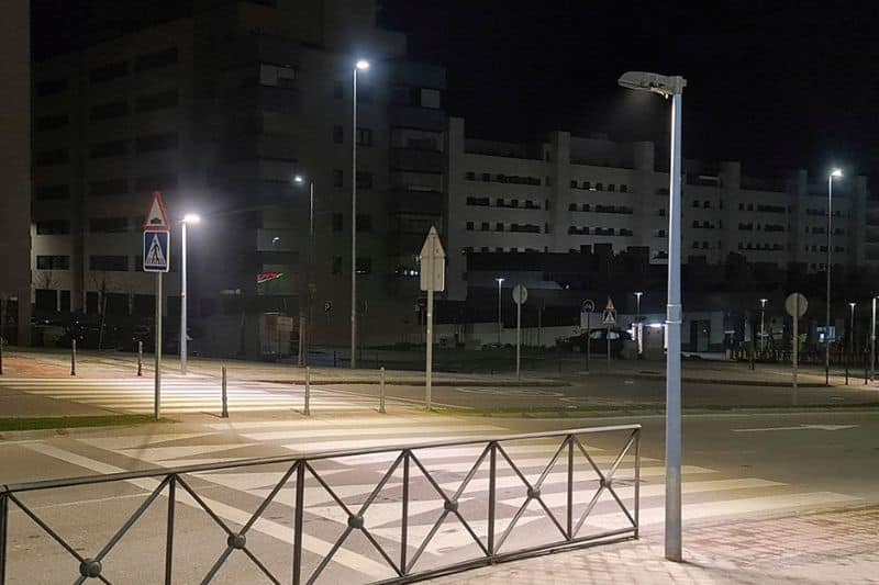 Luz verde a los pasos de peatones con iluminación inteligente en El Cañaveral